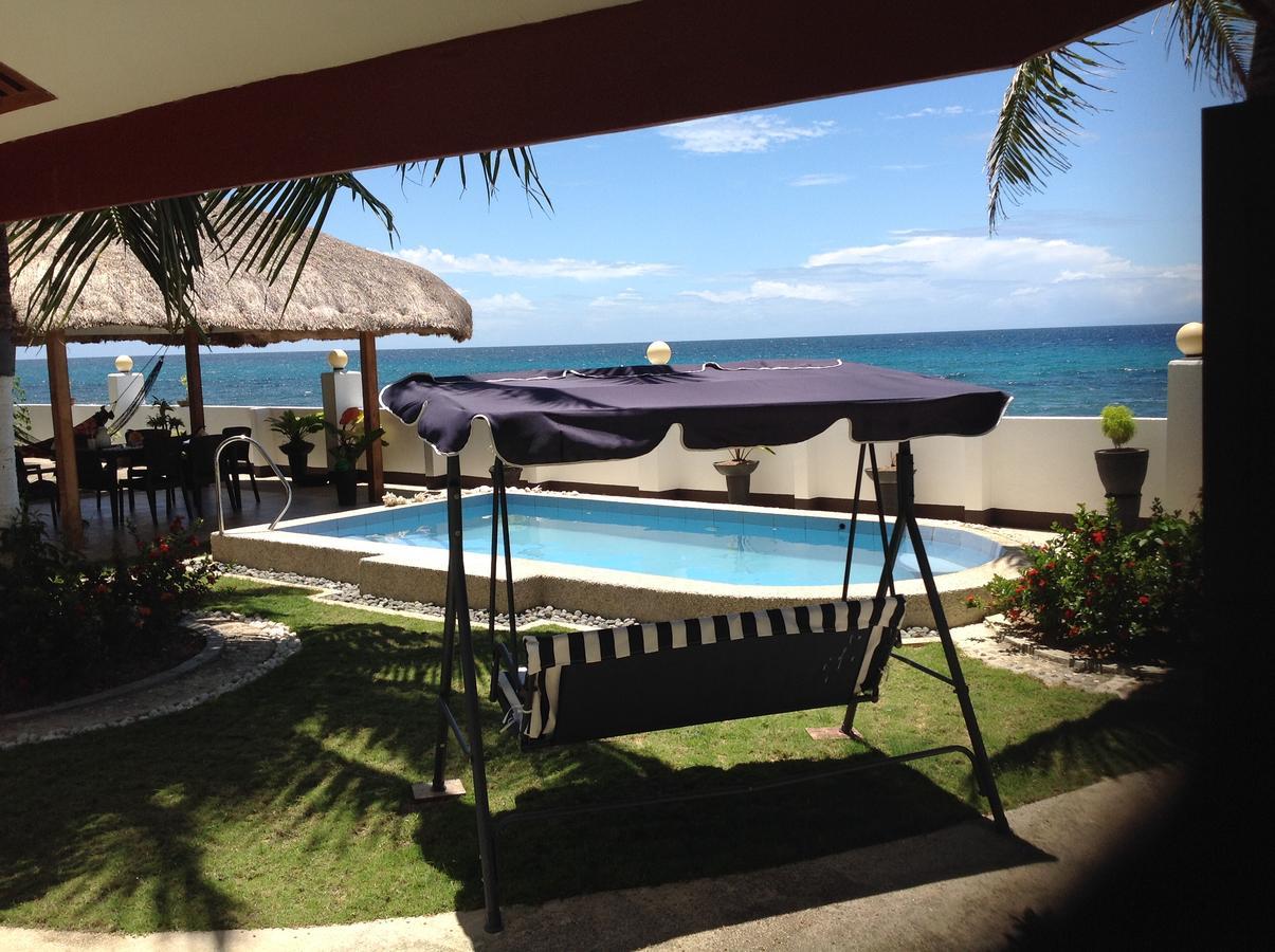 Bamboo Beachhouse Dormitory Garcia Hernandez Eksteriør bilde