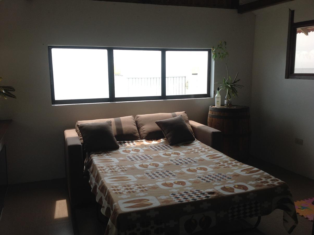 Bamboo Beachhouse Dormitory Garcia Hernandez Eksteriør bilde