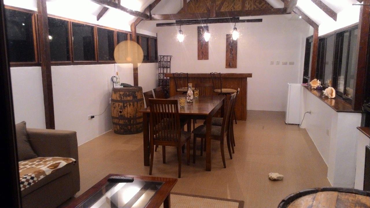 Bamboo Beachhouse Dormitory Garcia Hernandez Eksteriør bilde
